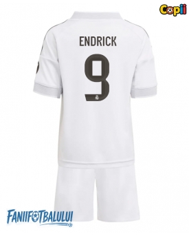 Real Madrid Endrick #9 Echipament de Fotbal Replică 2025-26 Copii Acasa (+ Șorturi)